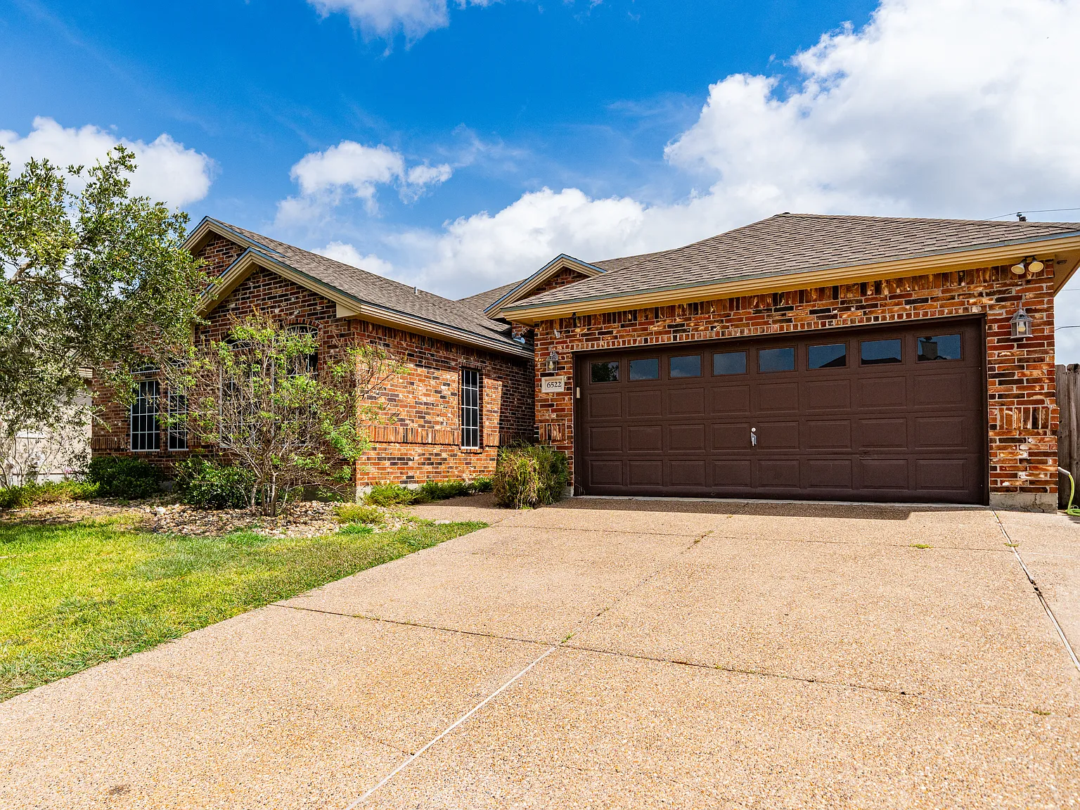 4 bed, 2337 sqft, $3,000 — Photo 4