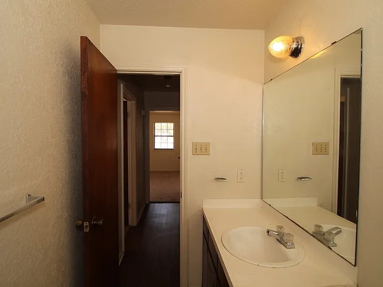 309B Margaret Lee St — Photo 10