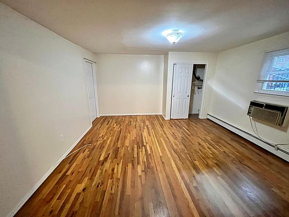 2nd image of 49 Bennett Ave #1
