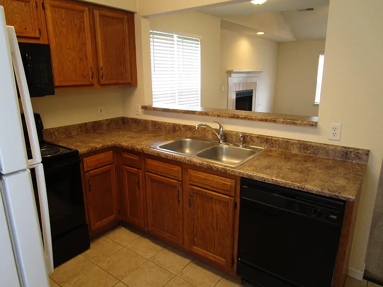 4404 Jeana Ct — Photo 7