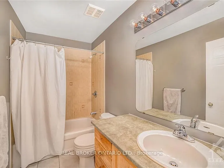 222 Meadowbreeze Dr — Photo 19