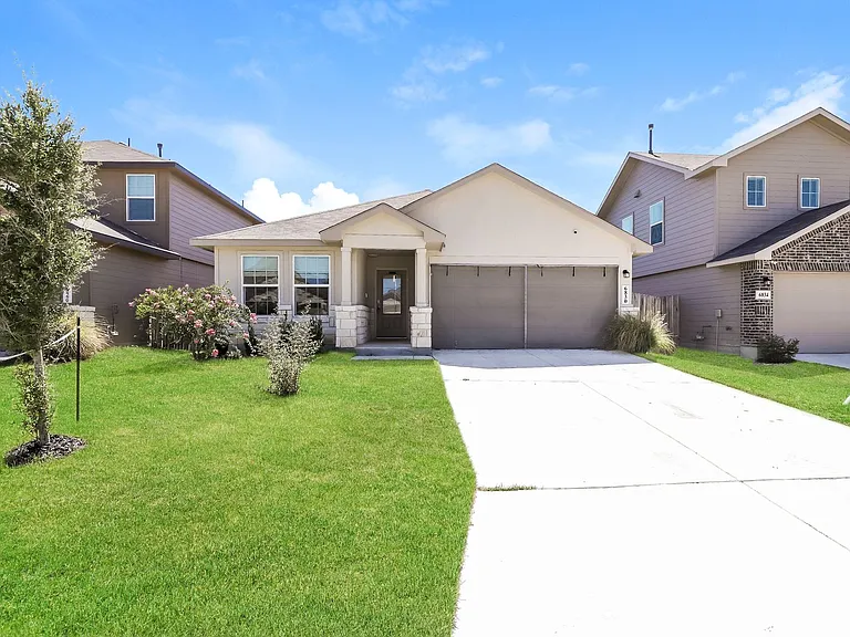 6830 Whisper Grv — Photo 1