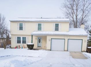 3227 Saybrook Ct, Dublin, OH 43017