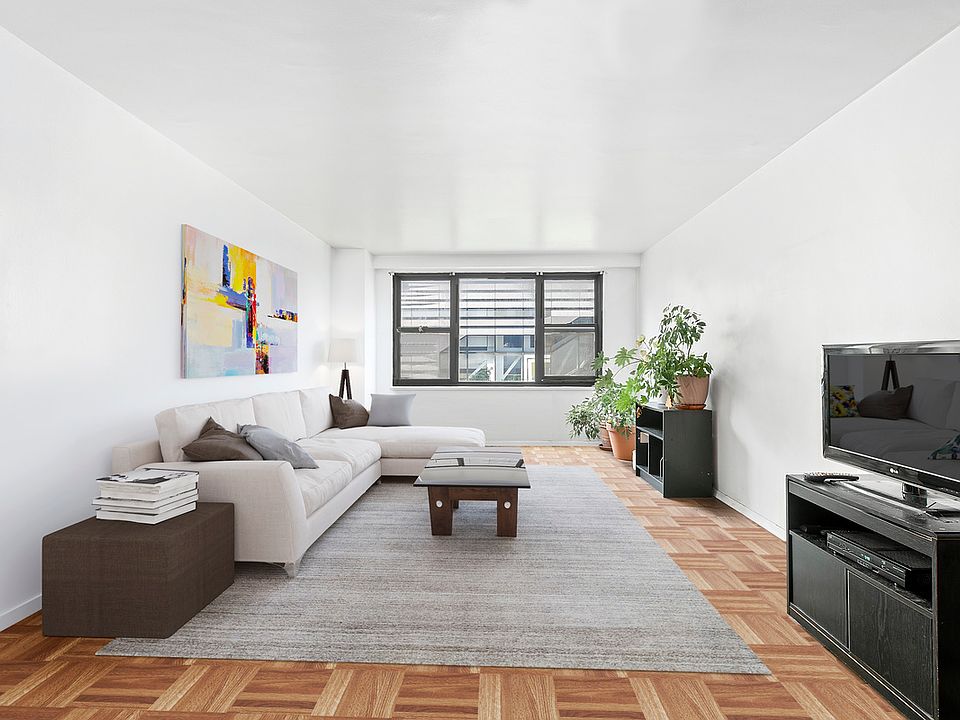 1st image of 7 E 14th St APT 517