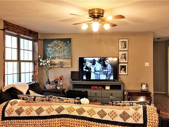 4th image of 1145 Shady Dr