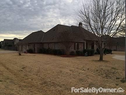 Front quarter - corner lot