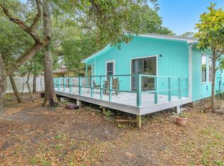 236 NE 62nd St, Oak Island, NC 28465