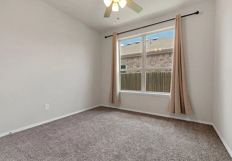 3140 Blacksmith Ln — Photo 14