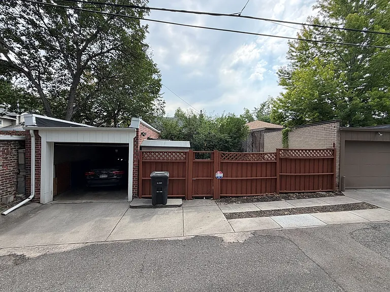 631 Jackson St — Photo 36