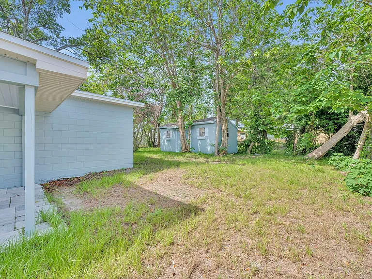 1224 Helen St — Photo 7