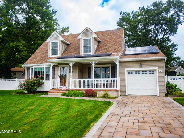 107 Eric Court, Toms River, NJ 08753