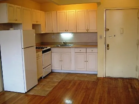 Rented by J Misrahi Realty Corp | media 16