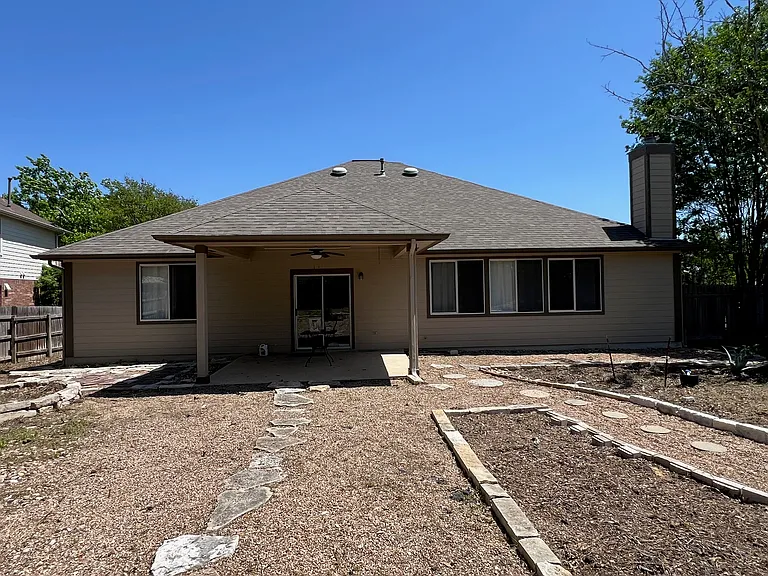1112 Vanderbilt Cir — Photo 30