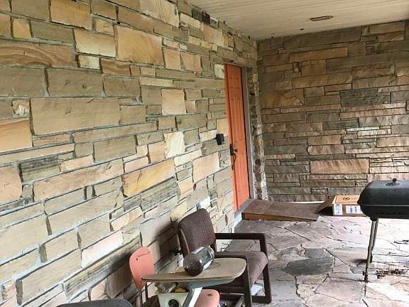 2nd image of 3880 Pinetop Blvd
