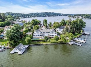 2 Point Pleasant Rd, Hopatcong, NJ 07843