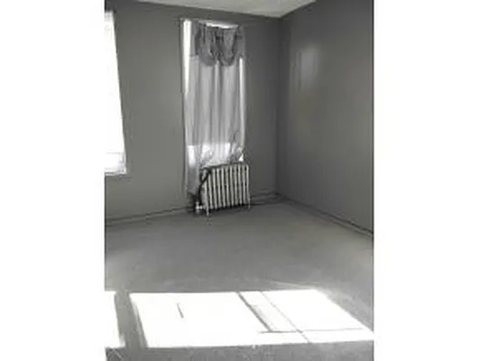 Sold by Advisors Realty Inc | media 8