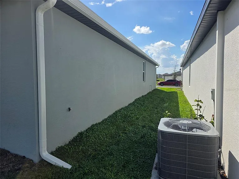 5009 Katrina Dr — Photo 6