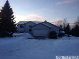 29900 Haileys Ct, Chisago City, MN 55013