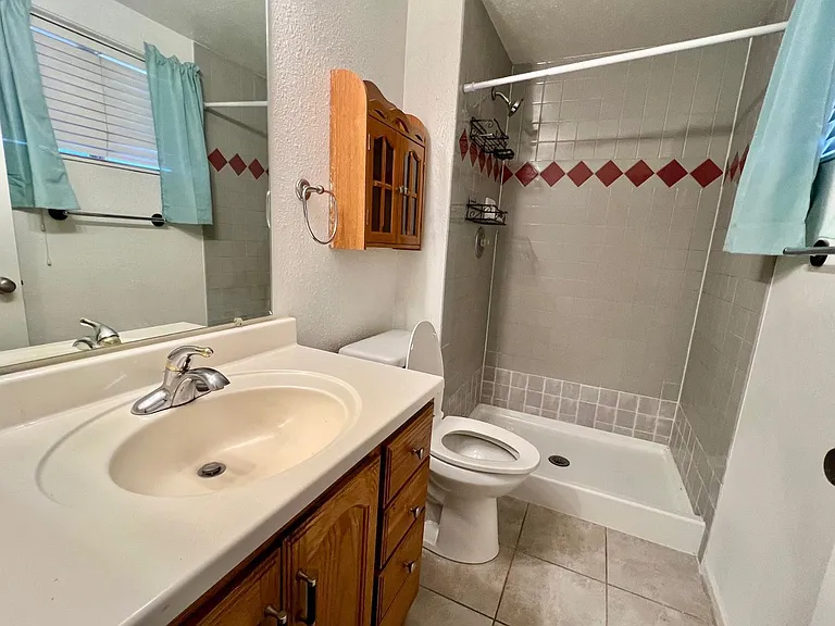 4427 N 102nd Dr — Photo 12