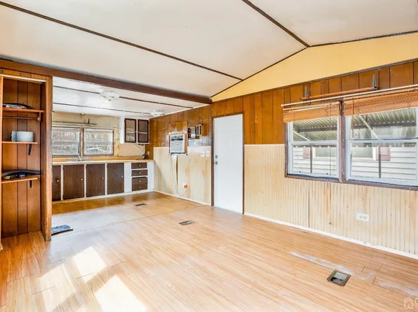 6 Mary Way, Avenel, NJ 07001