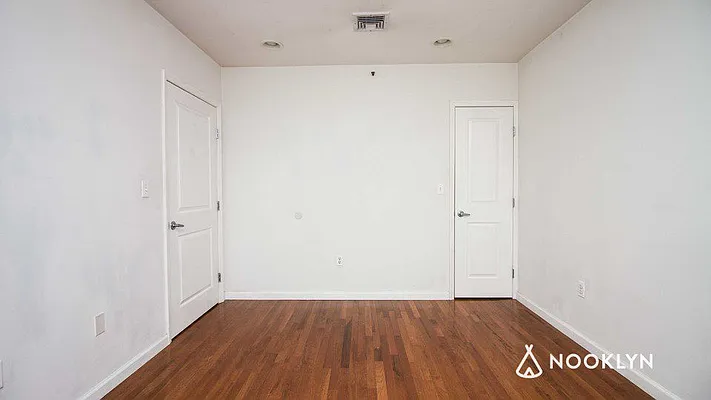 Rented by Nooklyn NYC LLC | media 38