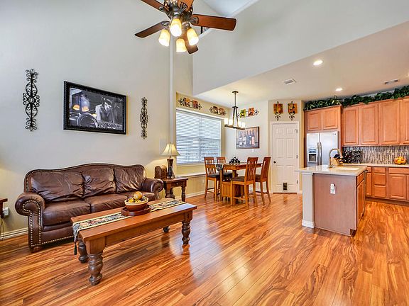 4th image of 4302 Clear Meadow Pl