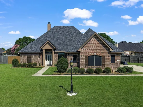 206 Cherry Blossom Ln, Benton, LA 71006