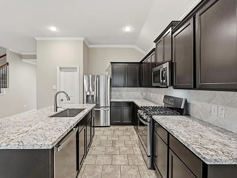 34 Sawbridge Cir — Photo 14