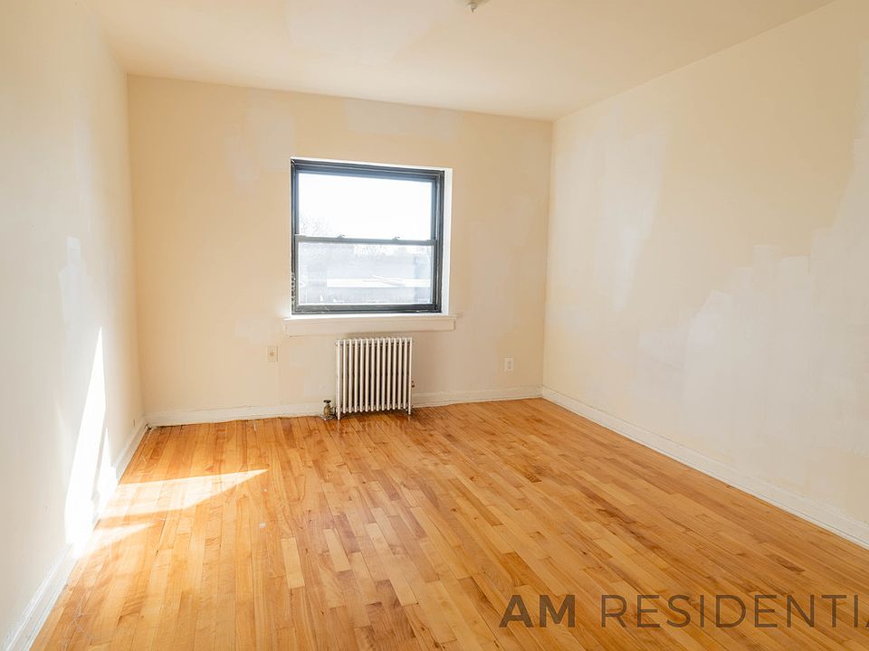1st image of 283 Bay 17 St #S3