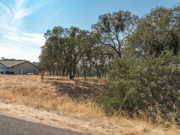 3357 Antonovich Rd, Valley Springs, CA 95252