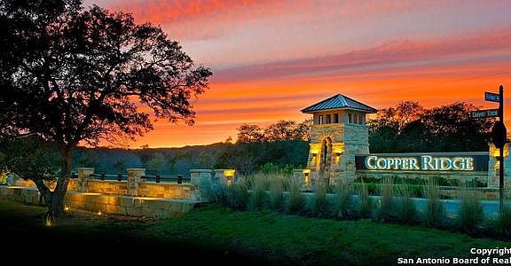 5th image of 5696 Comal Vis
