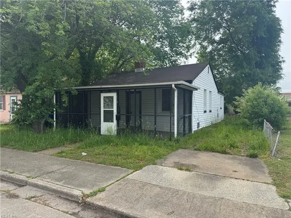 618 35th St, Newport News, VA 23607