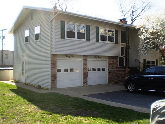 2nd image of 2359 Greengold St
