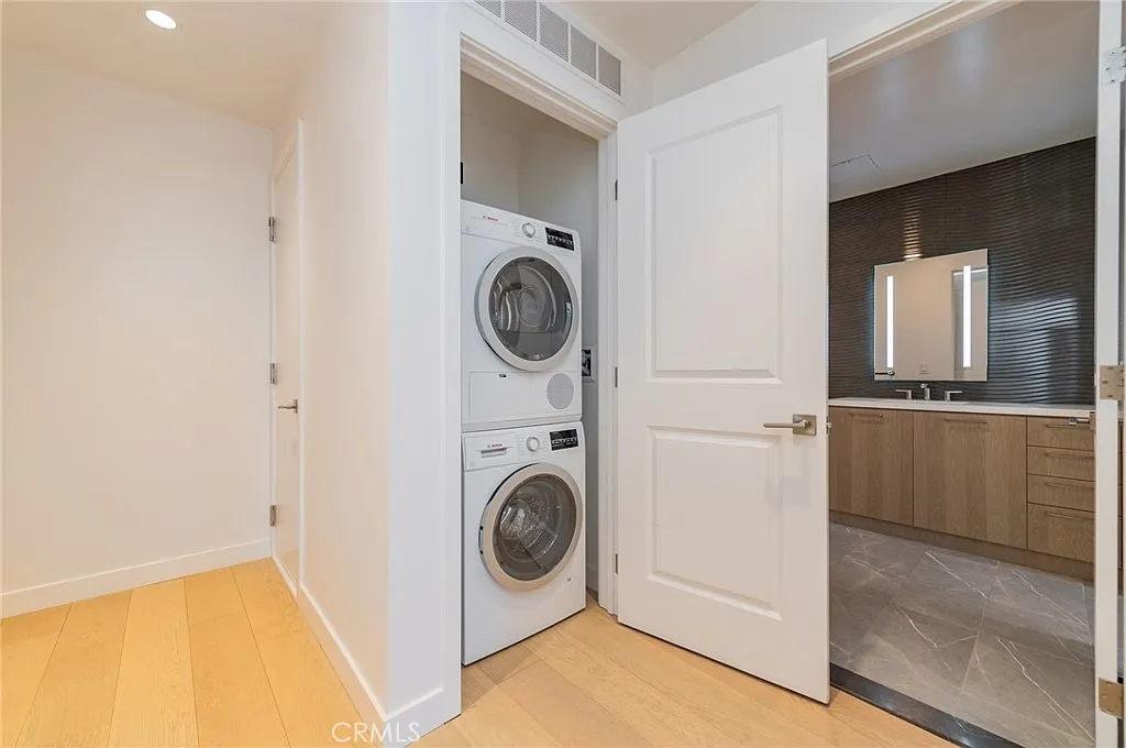 1 bed, 617 sqft, $2,850 — Photo 3
