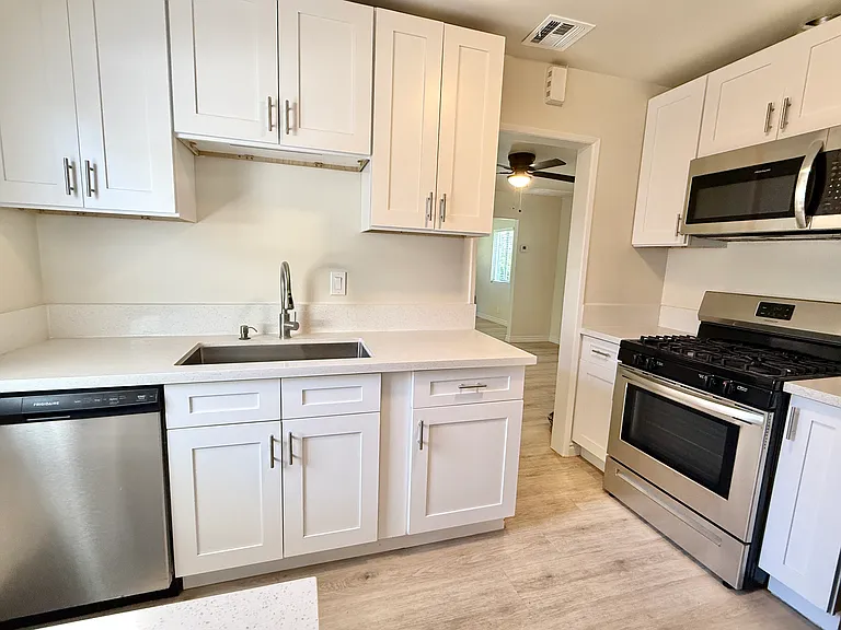 520 E Lime Ave — Photo 12