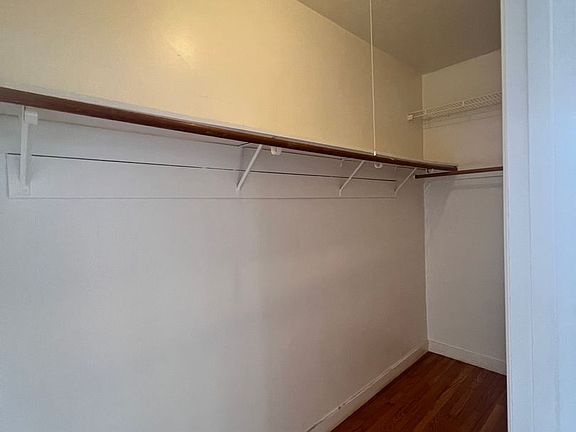 3rd image of 1635 Jones St APT 2