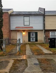 145 Pinewood Ct, New Orleans, LA, 70114