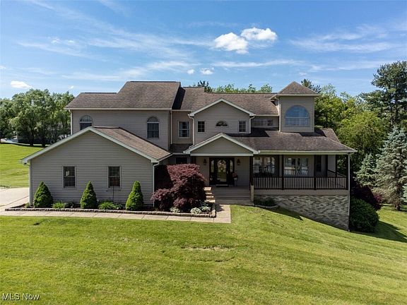 2nd image of 44680 Moriah Dr