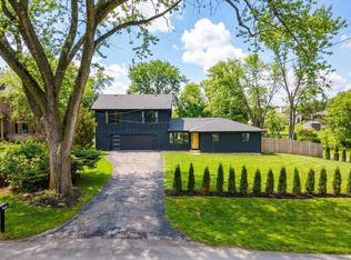 8122 Fairmount Ave, Downers Grove, IL 60516