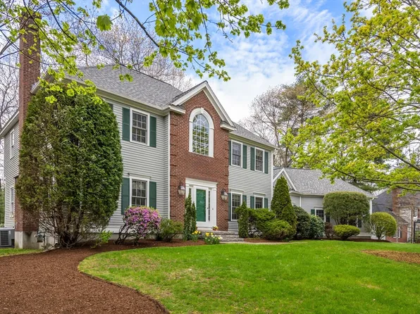 57 Algonquian Dr, Natick, MA 01760