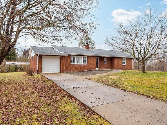 3rd image of 101 Berdine Dr