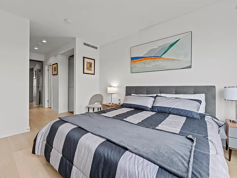 1289 Hornby St #4X10 — Photo 10