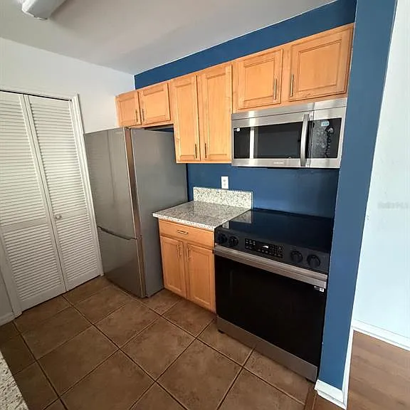 6016 Westgate Dr #201 — Photo 10
