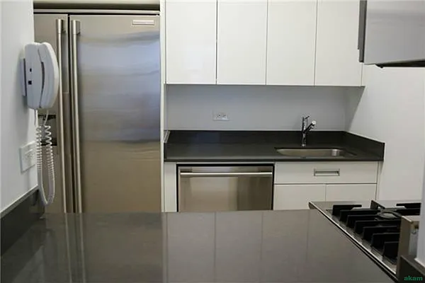 Rented by Akam Sales and Brokerage | media 15