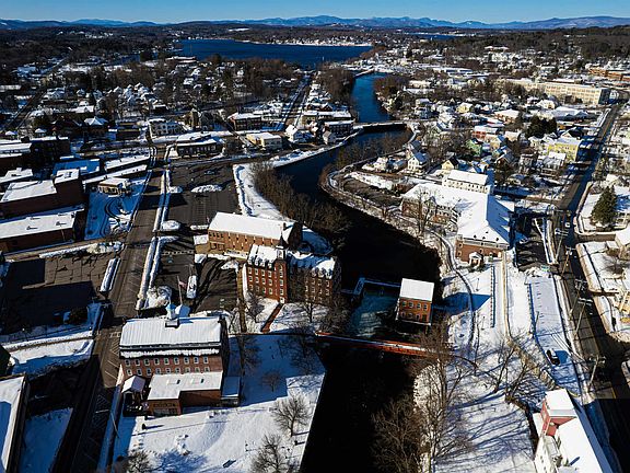 3rd image of 20 Baldwin Street