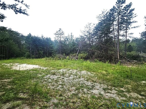 4th image of Fredericks Hall Rd