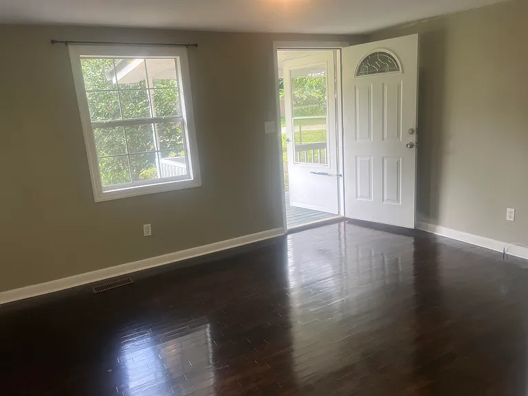 179 Smith Ln — Photo 8