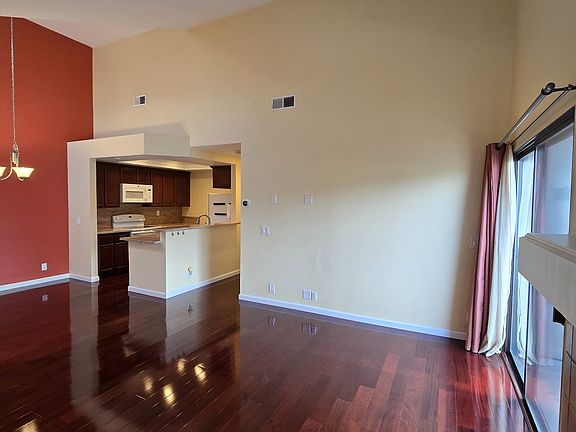 Living room, Patio
