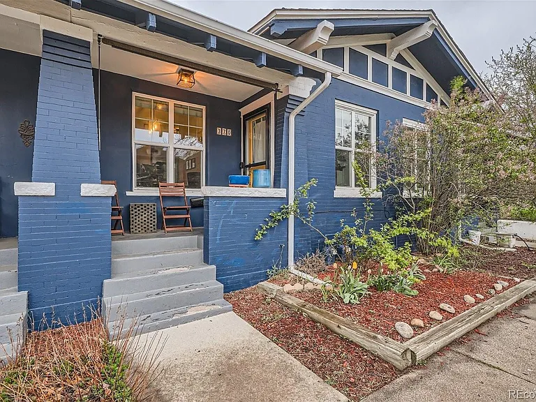 370 N Sherman St — Photo 3
