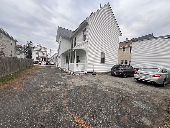 3rd image of 348 Walker St #R4